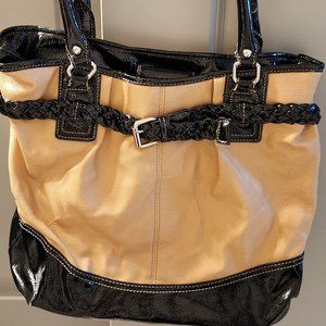 Easy Spirit Black/Tan Accent Shoulder Bag Multiple Compartments